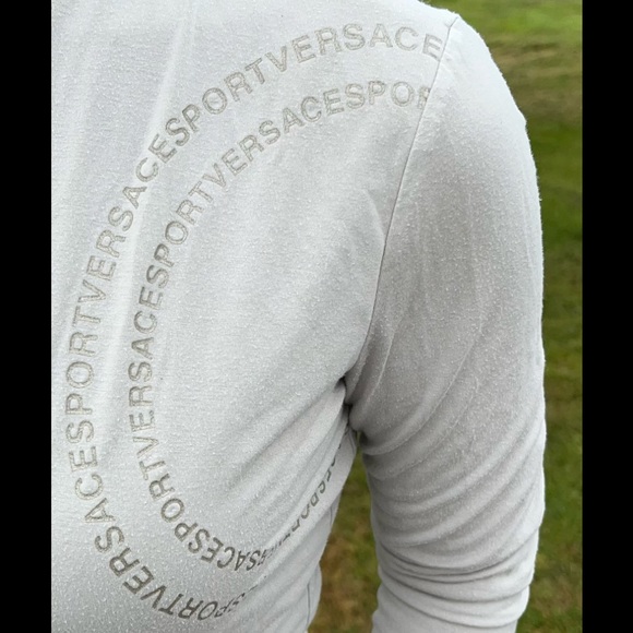 🌼🌷🌼VERSACE SPORT WOMEN’S WRAP AROUND TOP🌼🌷🌼 - Picture 7 of 12